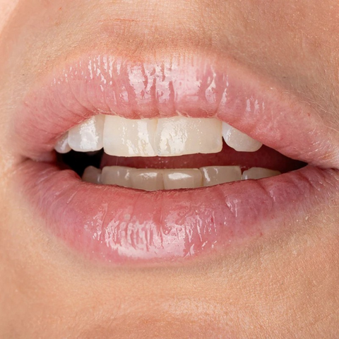 Pomponne Hydratační lesk na rty Transparent